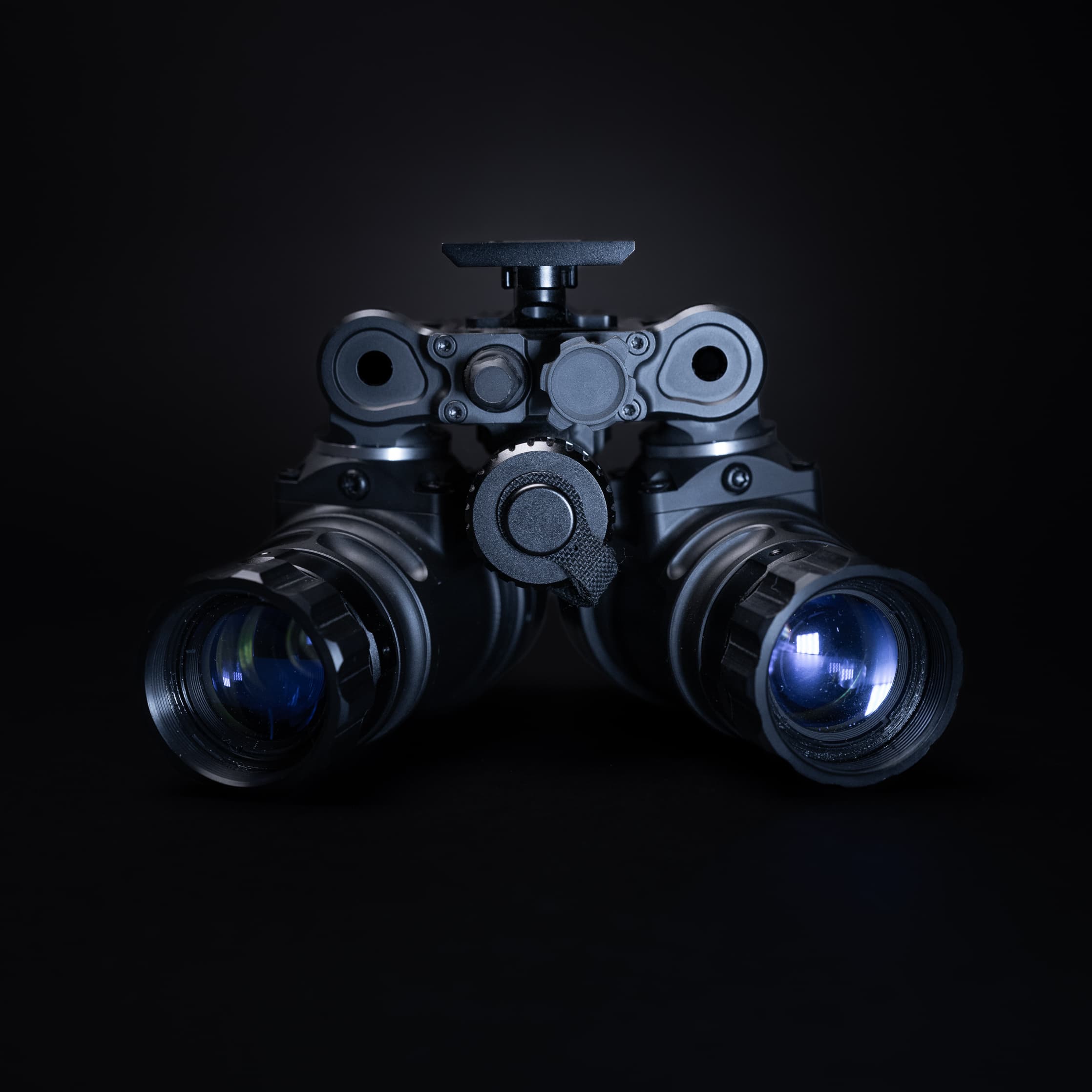 Low Light Panning Arms (LLPA) – For the MH-1